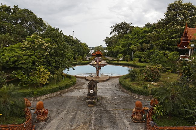 Wat Phu Khao Kaew-026